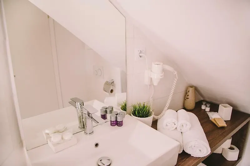 לינה וארוחת בוקר ספליט Ibella Boutique Rooms