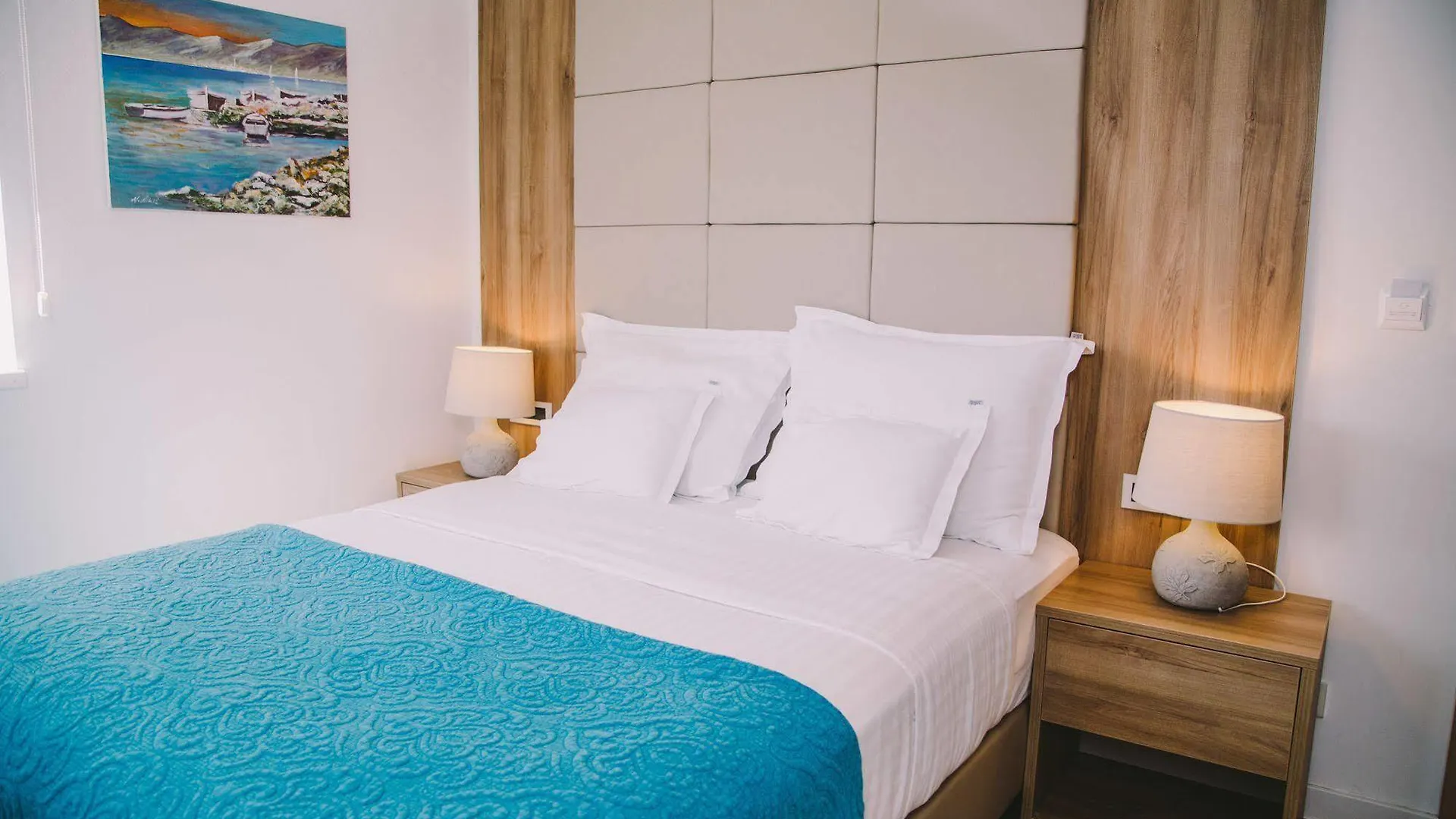 Ibella Boutique Rooms Split Bed & Breakfast